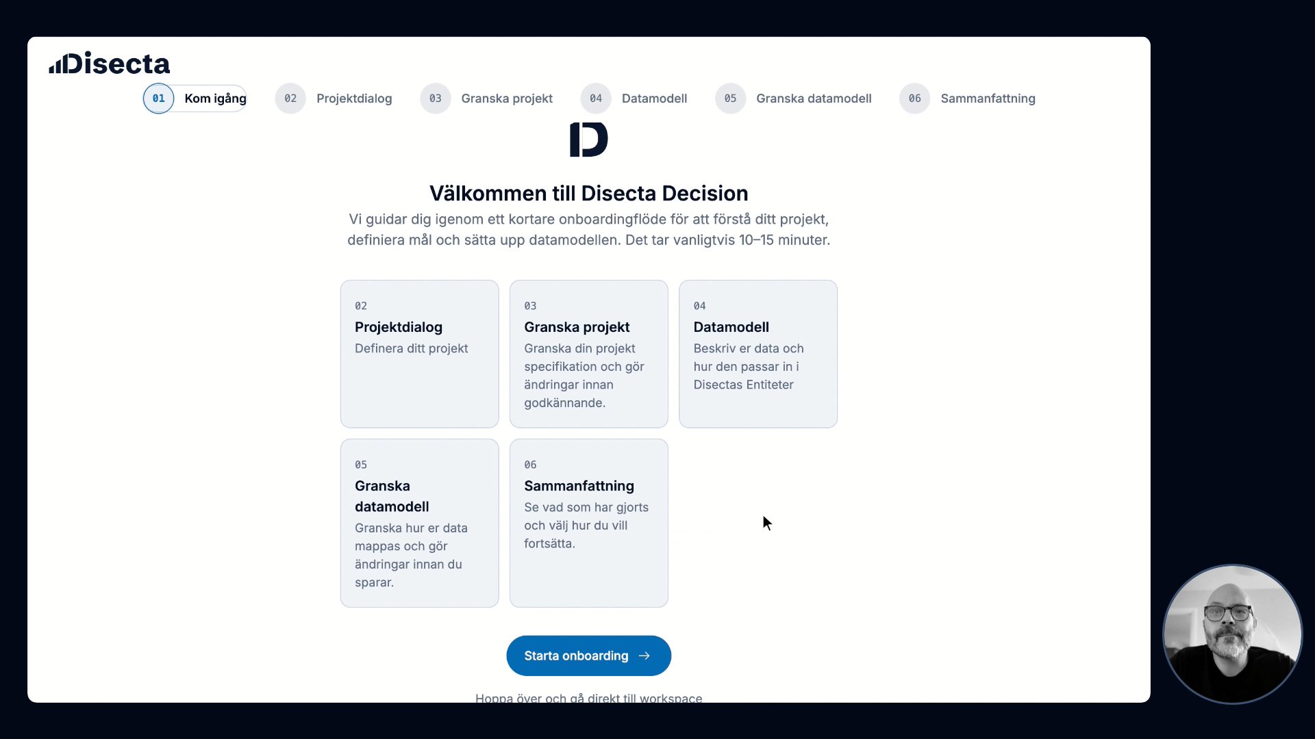 The film opens with the narrator welcoming the viewer, then shows a new project being created in Disecta Decision and the six steps of its setup guide: describing the project in a chat, reviewing the project specification, describing the data, reviewing the data model as a tree, the summary and the new workspace.